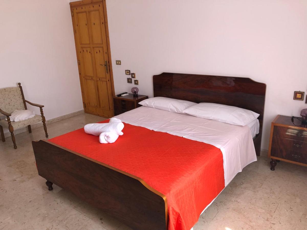 Dimora Sofia Bed & Breakfast Monopoli Exterior photo